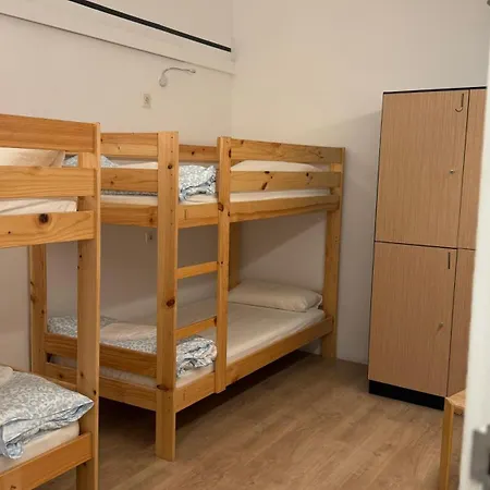 Bcool アパート *